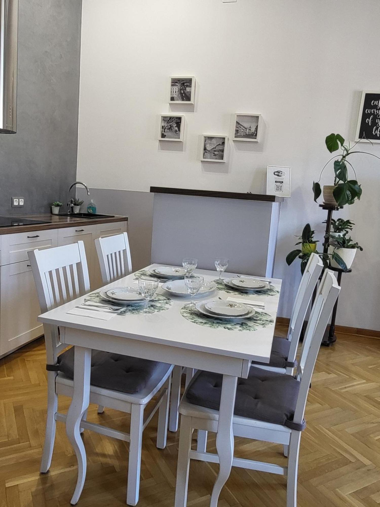 Appartement Novo Mundo à Varsovie Extérieur photo